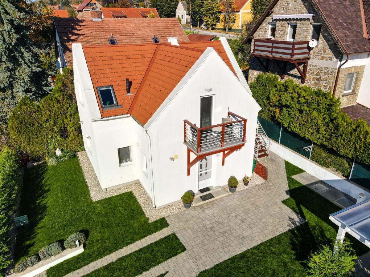 Shambala Apartman Тихань Экстерьер фото