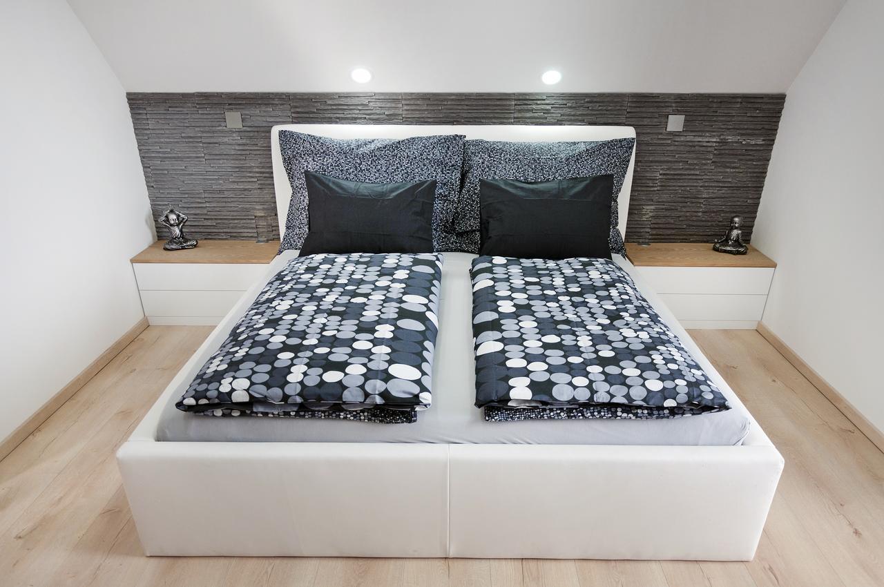 Shambala Apartman Тихань Экстерьер фото