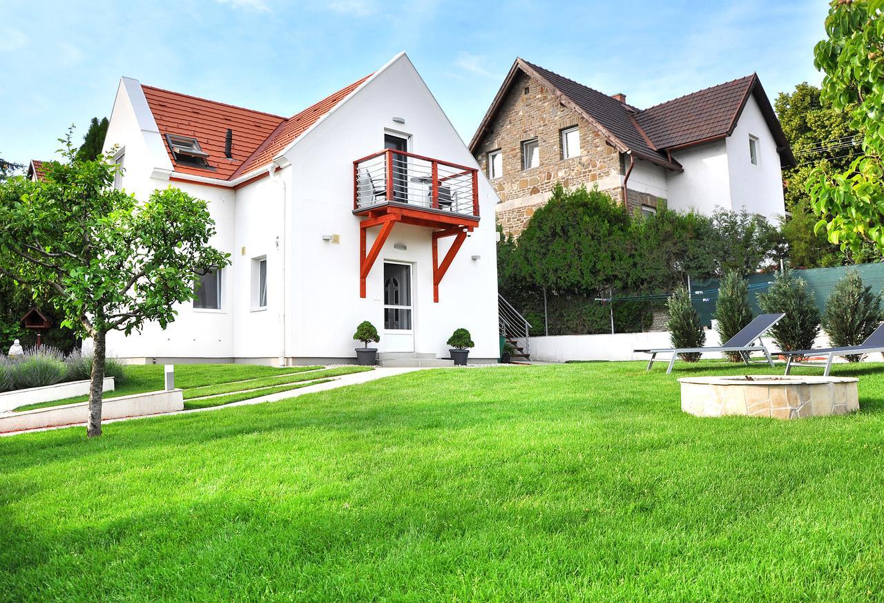 Shambala Apartman Тихань Экстерьер фото